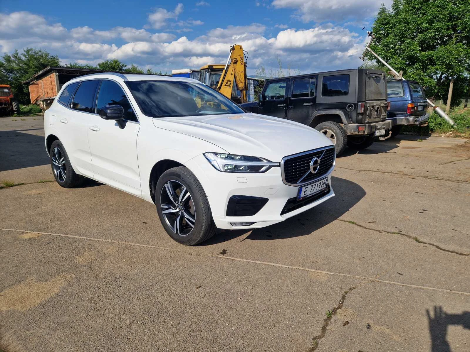Volvo XC60 R LINE, снимка 14 - Автомобили и джипове - 54778960