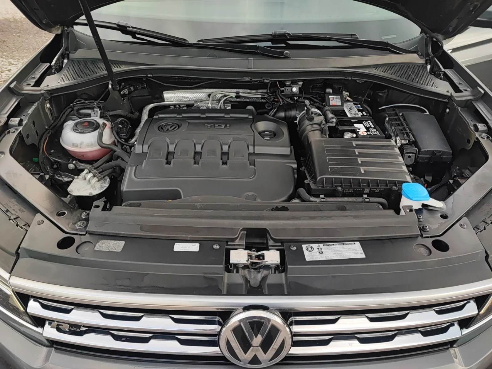 VW Tiguan 4X4 190KC, снимка 15 - Автомобили и джипове - 54125893