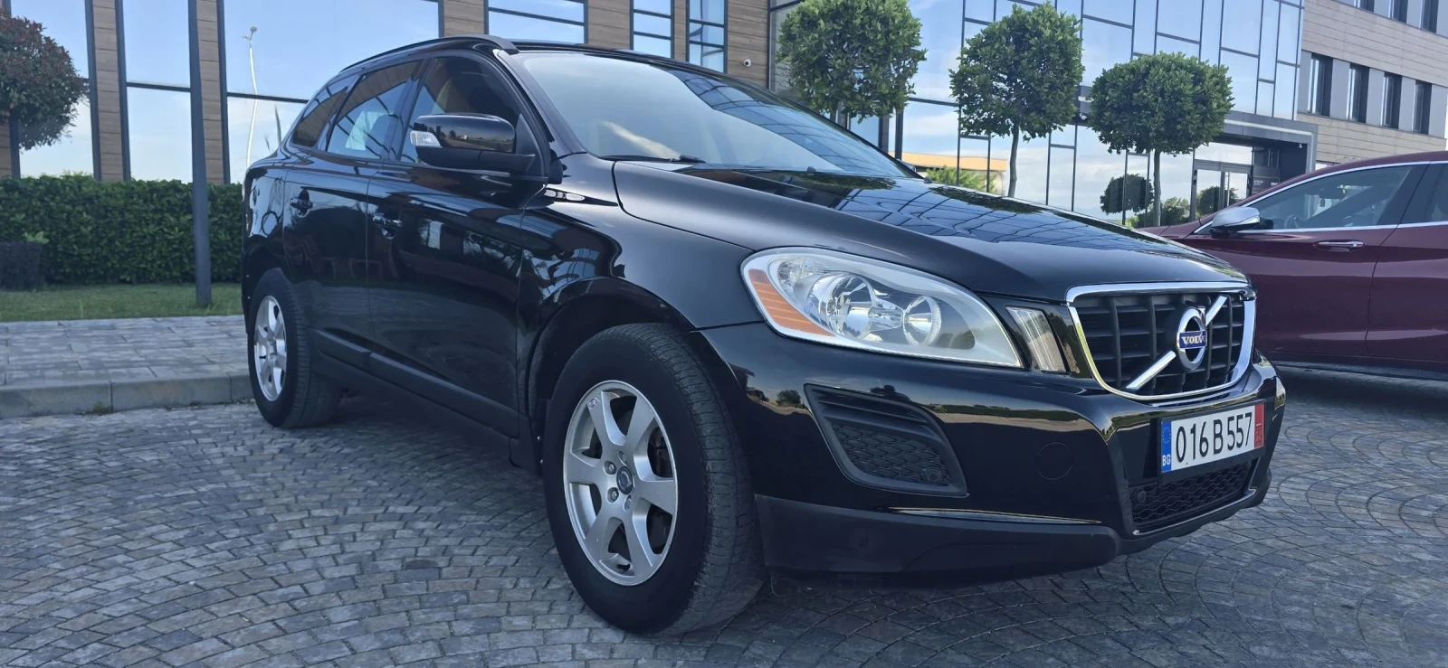 Volvo XC60 2.0D 163к.с. КОЖА//АВТОМАТ/ЛИЗИНГ!!