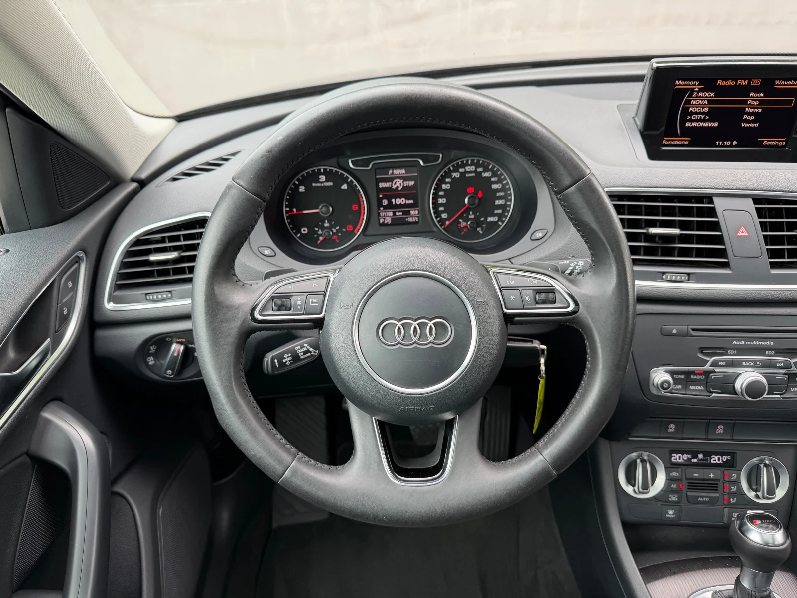 Audi Q3 2.0TDI Quattro S-Tronic Led, снимка 10 - Автомобили и джипове - 54882612