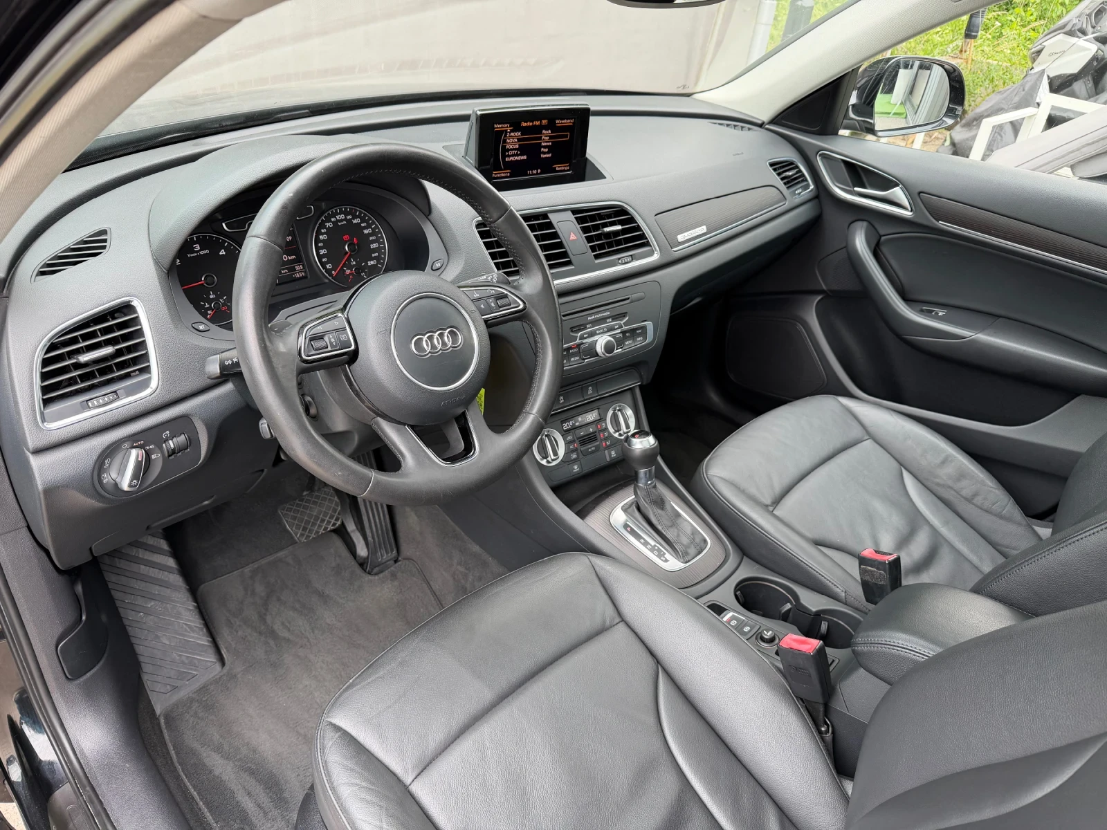 Audi Q3 2.0TDI Quattro S-Tronic Led, снимка 7 - Автомобили и джипове - 54882612