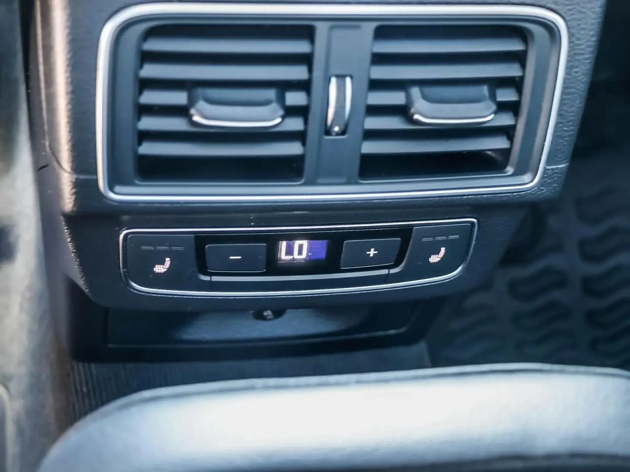 Audi Q5 45 Tehnik* B&O* S-line* 360* Distronic* Carplay, снимка 11 - Автомобили и джипове - 55000761