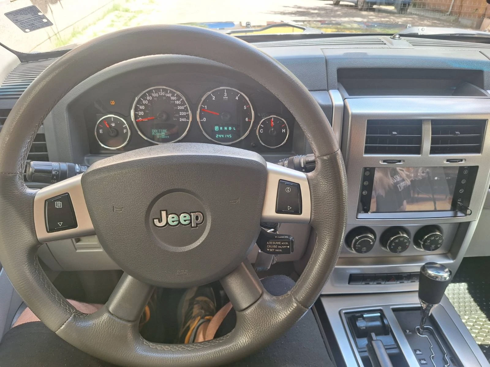 Jeep Cherokee 2.8CRDI-08гАвтом, снимка 11 - Автомобили и джипове - 55261653