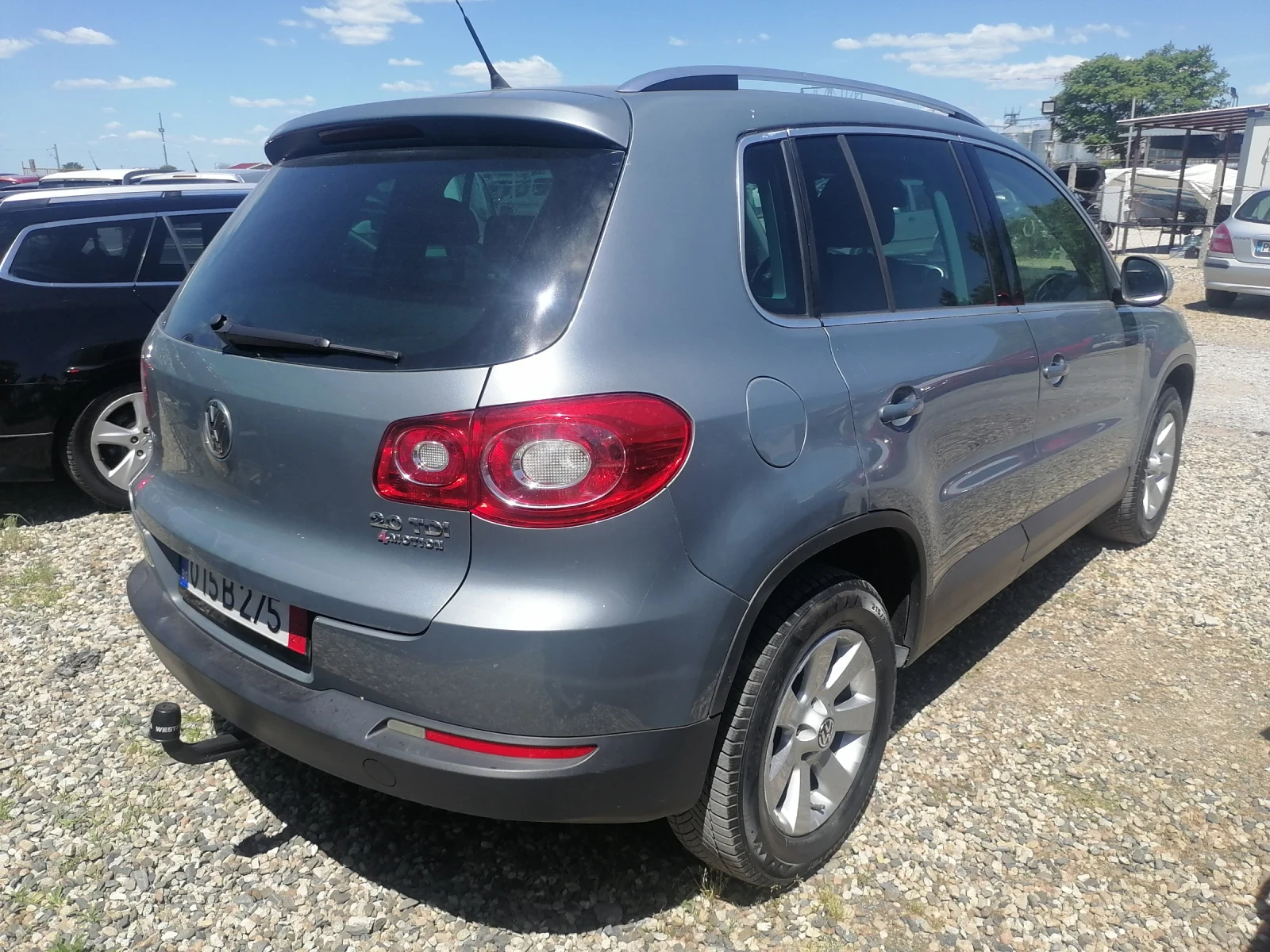 VW Tiguan 2, 0TDI 4x4, снимка 10 - Автомобили и джипове - 55455366