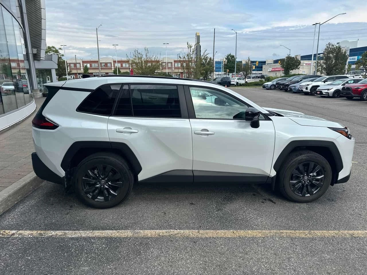 Toyota Rav4 * AWD * CARFAX * ОПЦИЯ ЗА ФИНАНСИРАНЕ, снимка 3 - Автомобили и джипове - 55785421