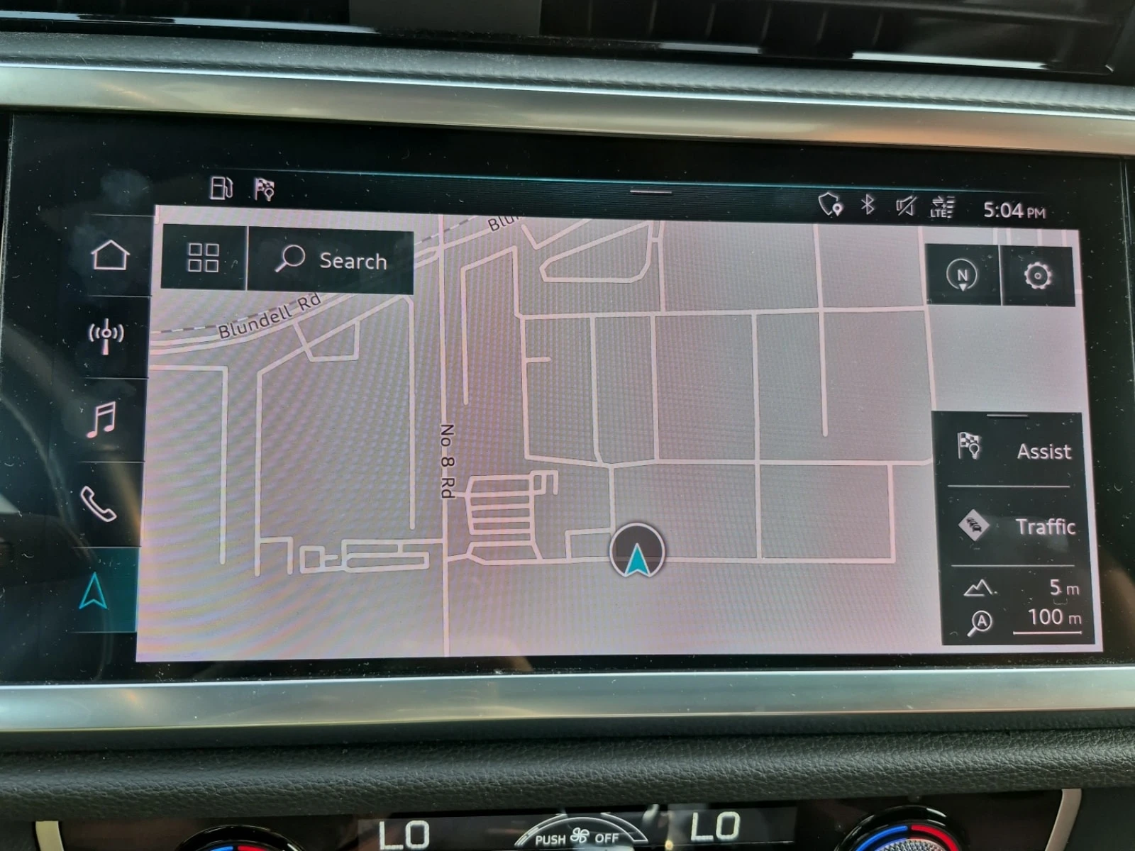 Audi Q3 * TECHNIK * DISTRONIC* 360* , снимка 11 - Автомобили и джипове - 56082918
