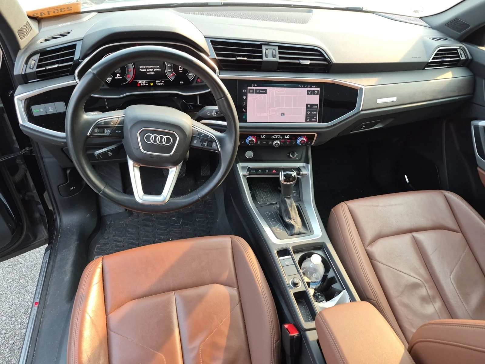 Audi Q3 * TECHNIK * DISTRONIC* 360* , снимка 10 - Автомобили и джипове - 56082918
