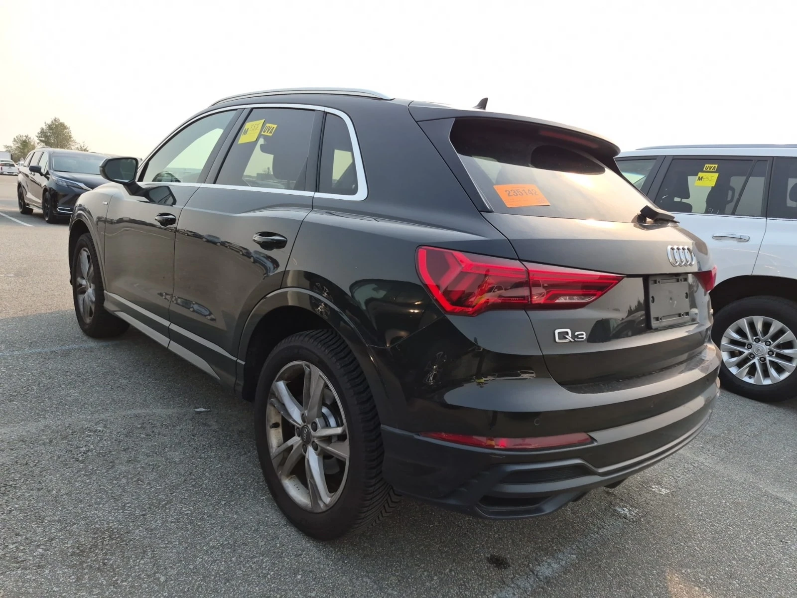 Audi Q3 * TECHNIK * DISTRONIC* 360* , снимка 4 - Автомобили и джипове - 56082918