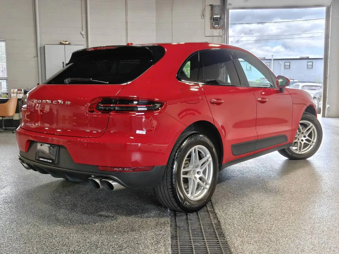 Porsche Macan S* ДВОЙНА ПАНОРАМА* РЕЗЕРВНИ ГУМИ* CLEANCARFAX, снимка 4 - Автомобили и джипове - 56105627