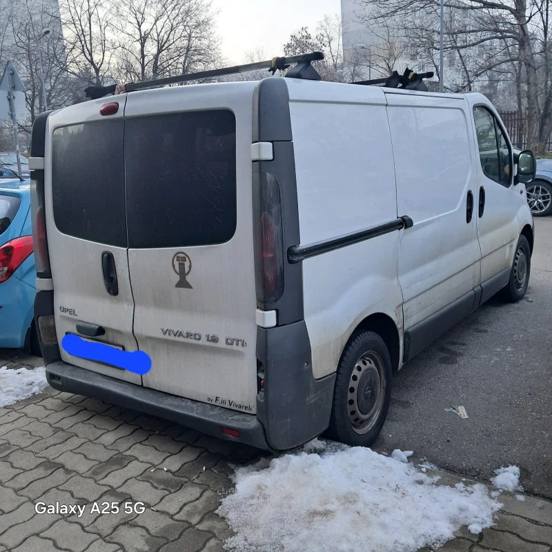 Opel Vivaro, снимка 4 - Бусове и автобуси - 48622035