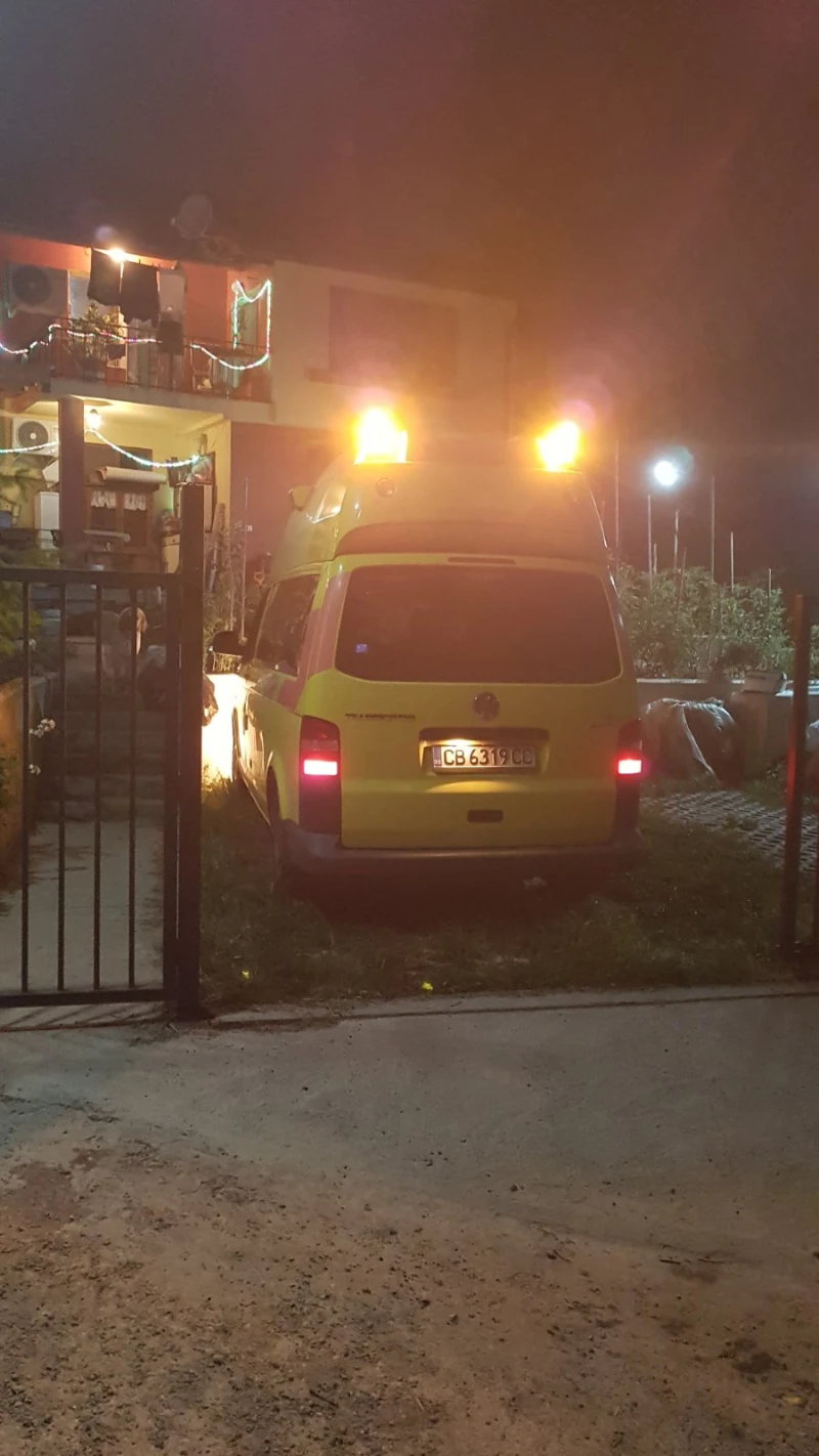 VW T5, снимка 5 - Бусове и автобуси - 52828213