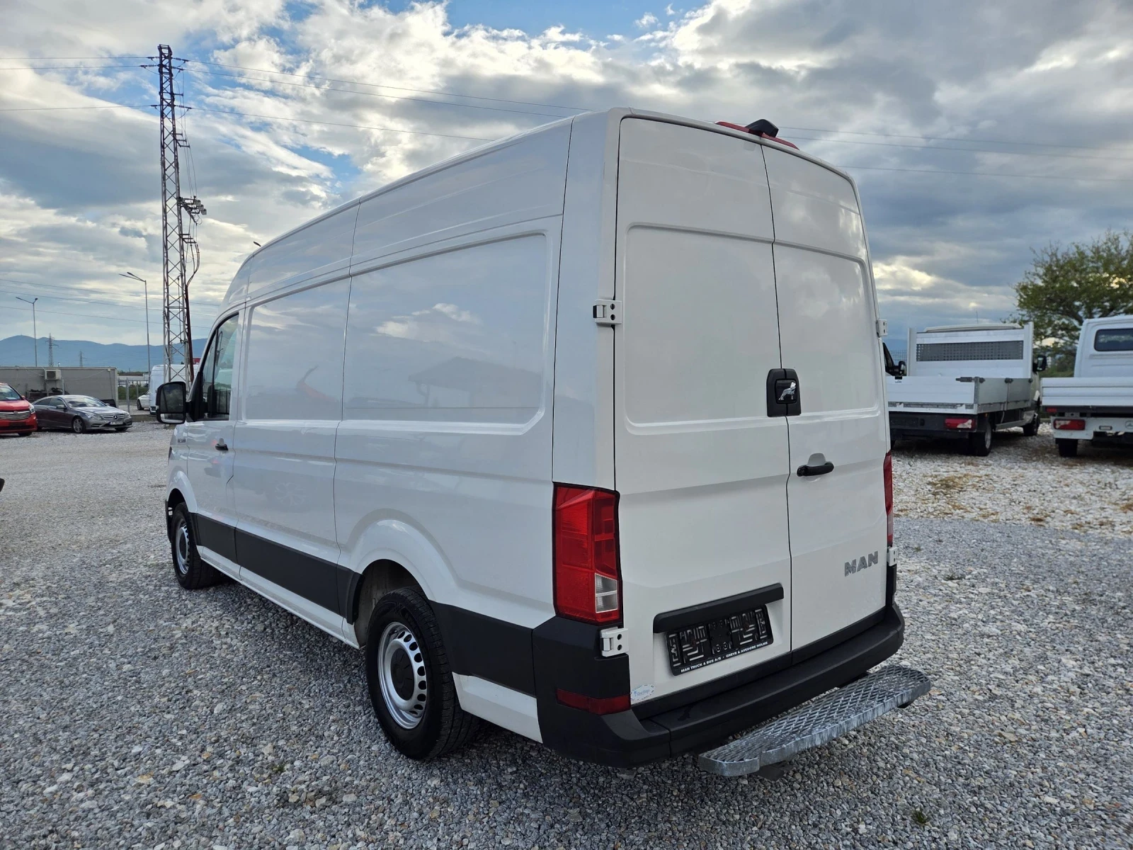Man TGE 3.180, ХЛАДИЛЕН, Автоматик, Клима, Нави, LED, снимка 3 - Бусове и автобуси - 54487775