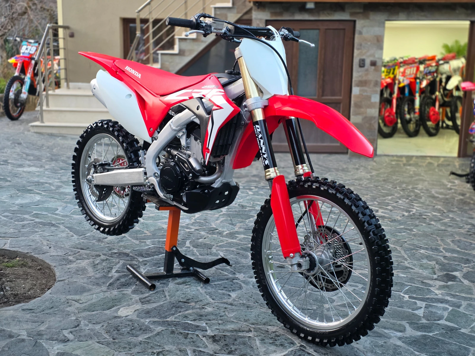Honda Crf 250💥ЛИЗИНГ💥СТАРТЕР, снимка 3 - Мотоциклети и мототехника - 53407319