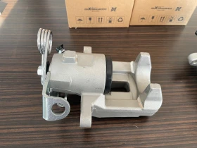 Спирачни апарати Audi A3 Golf 4 Seat Skoda, снимка 13