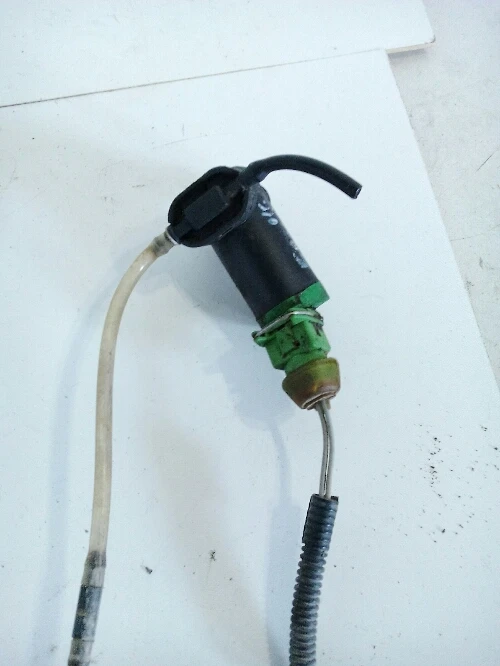 Помпа чистачки Фолксваген Бора