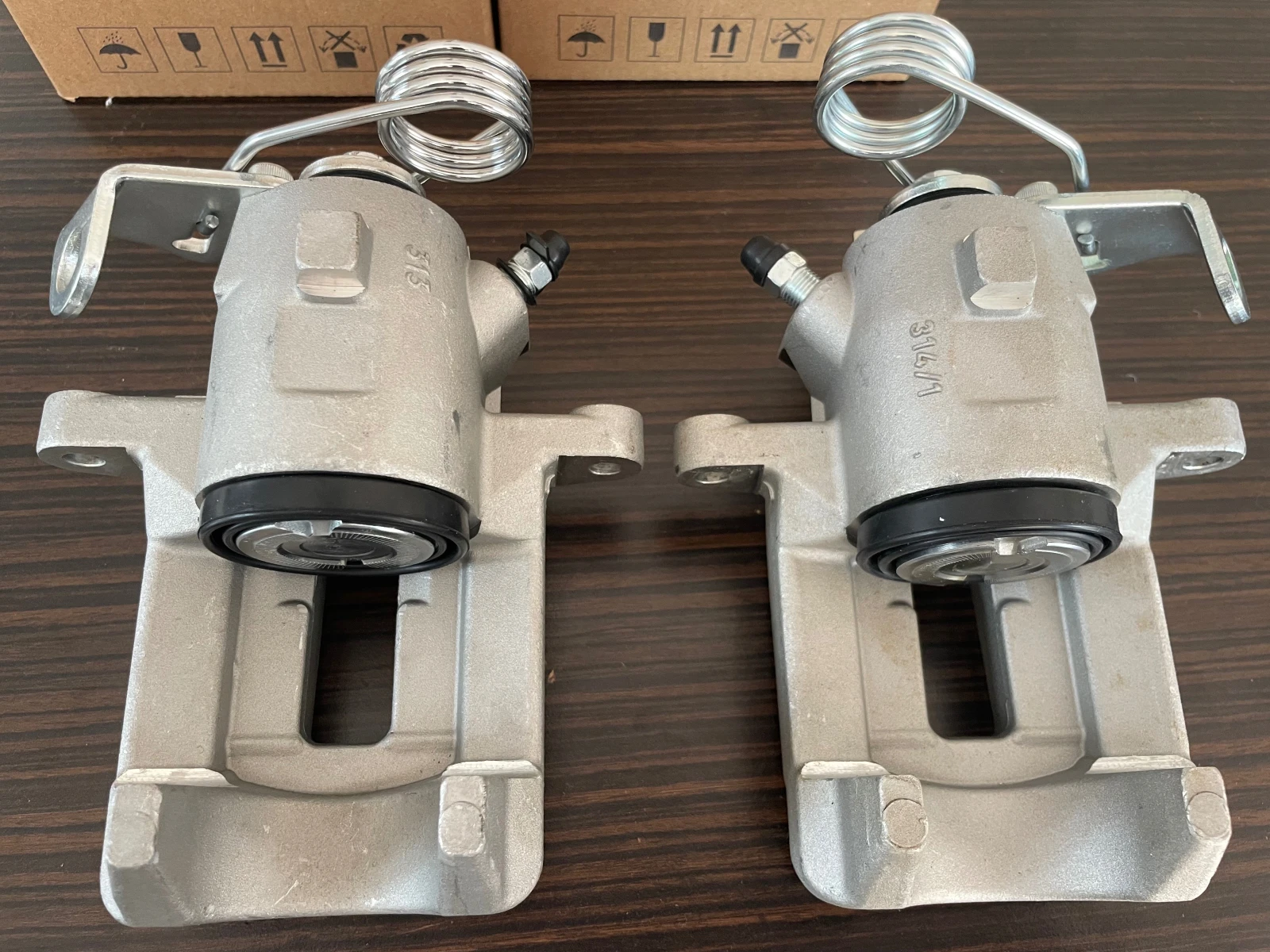 Спирачни апарати Audi A3 Golf 4 Seat Skoda, снимка 7 - Части - 50801441