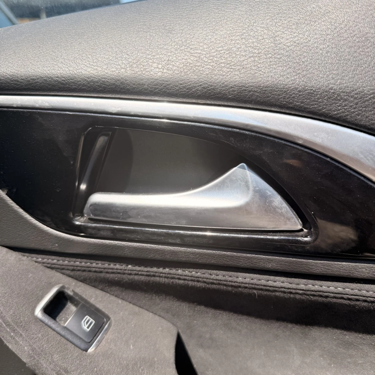 ����� ����� �������� ������ Infiniti Q30 2016 82670-5DA0A | Mobile.bg � ����������� 1