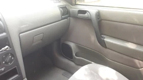 Opel Astra 1.6i, снимка 15