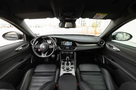 Alfa Romeo Giulia Veloce Nero Edizione, снимка 9