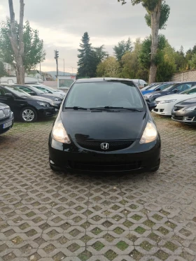 Обява за продажба на Honda Jazz 1.4 автоматик фейслифт ~9 500 лв. - изображение 1