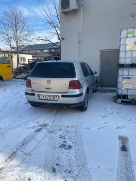 VW Golf 1.6 Газ , снимка 2