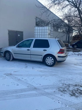 VW Golf 1.6 Газ , снимка 4