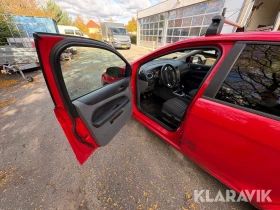 Обява за продажба на Ford Focus Van 1, 6 TDSI ~14 000 лв. - изображение 11 | Auto.bg Обява за продажба на Ford Focus Van 1, 6 TDSI ~14 000 лв. - изображение 11