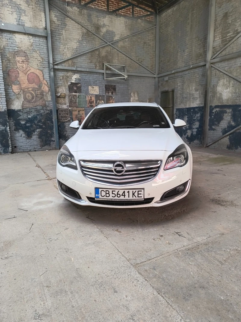 Opel Insignia Sport Tourer 4x4 2.0, снимка 1 - Автомобили и джипове - 46114293