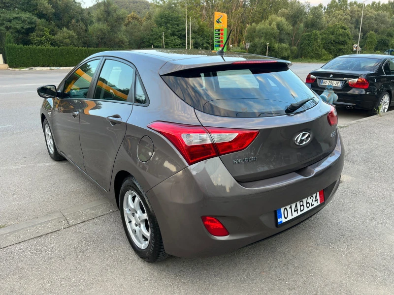 Hyundai I30 1.6i АВТОМАТ ШВЕЙЦАРИЯ, снимка 4 - Автомобили и джипове - 46751309