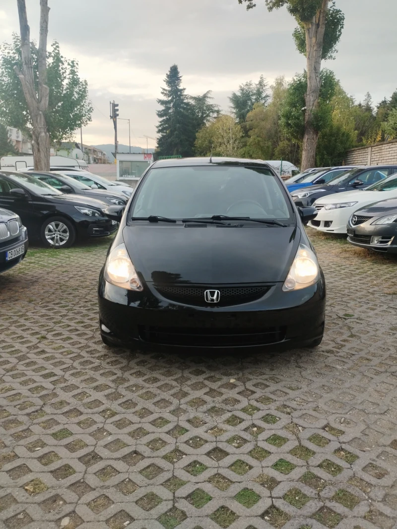 Honda Jazz 1.4 автоматик фейслифт, снимка 1 - Автомобили и джипове - 47456401