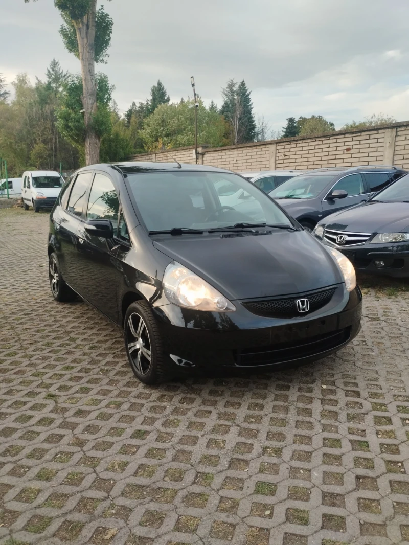 Honda Jazz 1.4 автоматик фейслифт, снимка 2 - Автомобили и джипове - 47456401