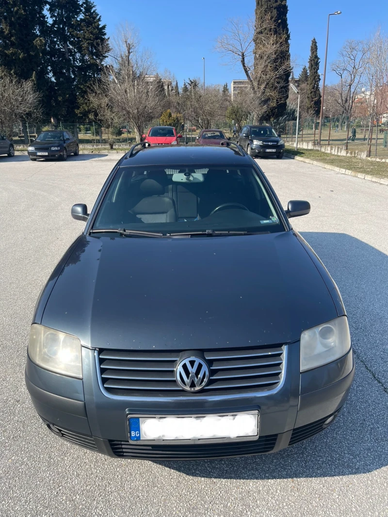 VW Passat 1.9 TDI, снимка 1 - Автомобили и джипове - 49361787