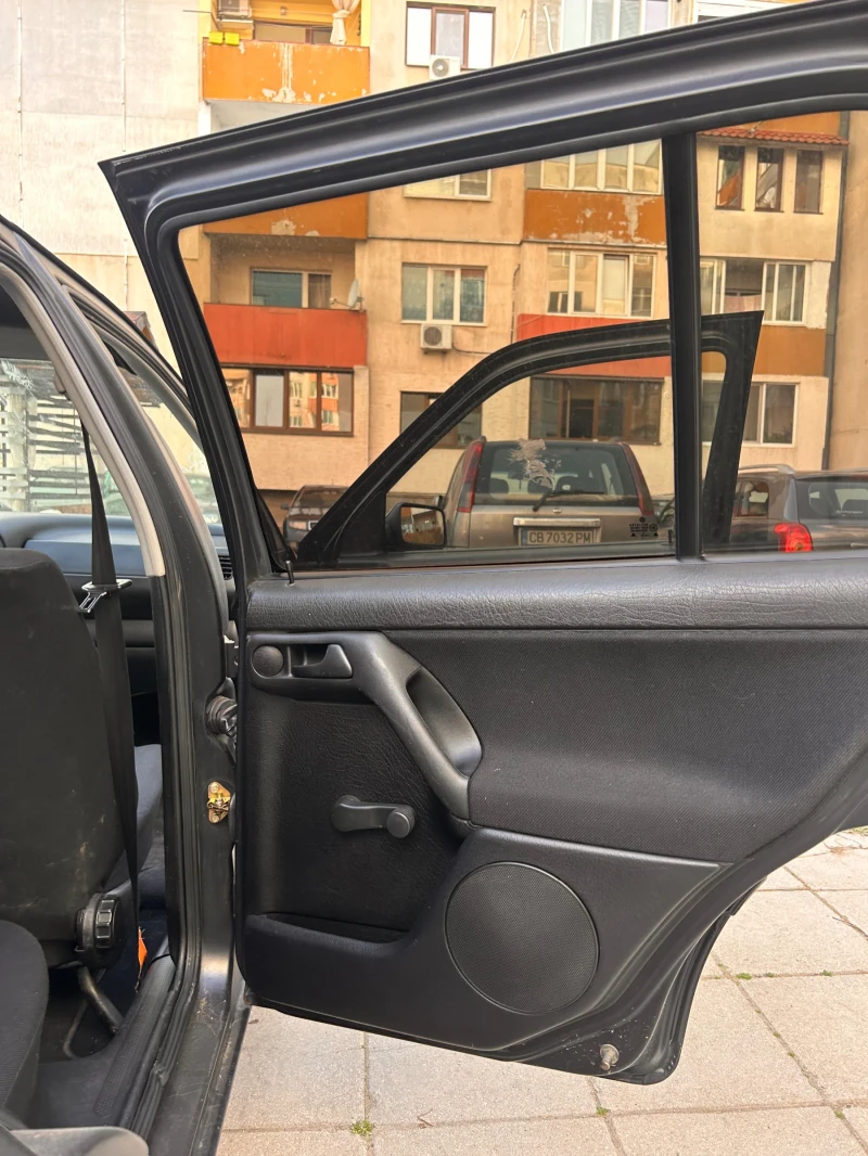 VW Golf 3, снимка 12 - Автомобили и джипове - 49508008