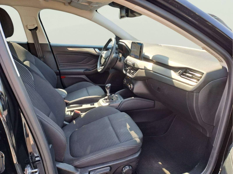 Ford Focus 1.0 Ecoboost, снимка 9 - Автомобили и джипове - 51738742