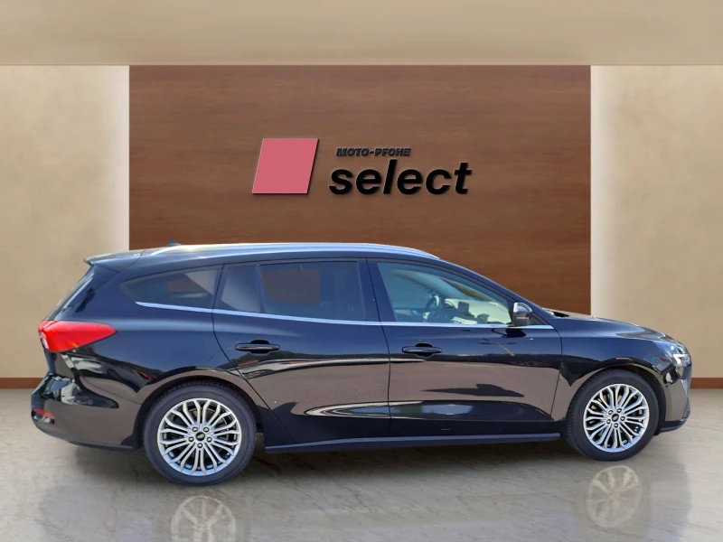 Ford Focus 1.0 Ecoboost, снимка 4 - Автомобили и джипове - 51738742
