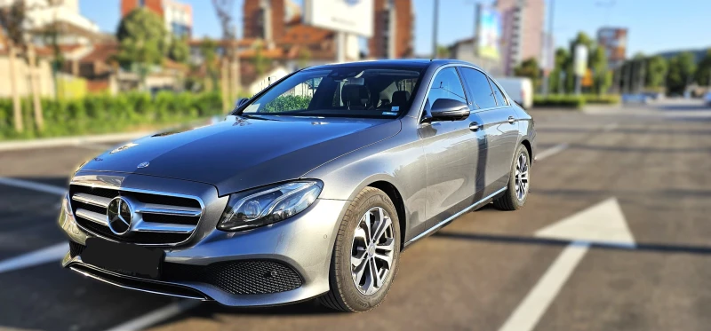 Mercedes-Benz E 220, снимка 2 - Автомобили и джипове - 51792739