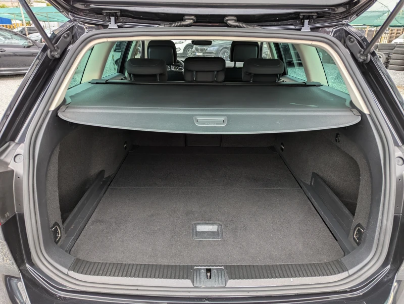 VW Passat B8/2.0TDi/, снимка 13 - Автомобили и джипове - 51989895