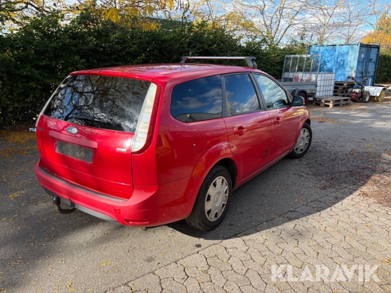 Ford Focus Van 1, 6 TDSI, снимка 4 - Автомобили и джипове - 52215418