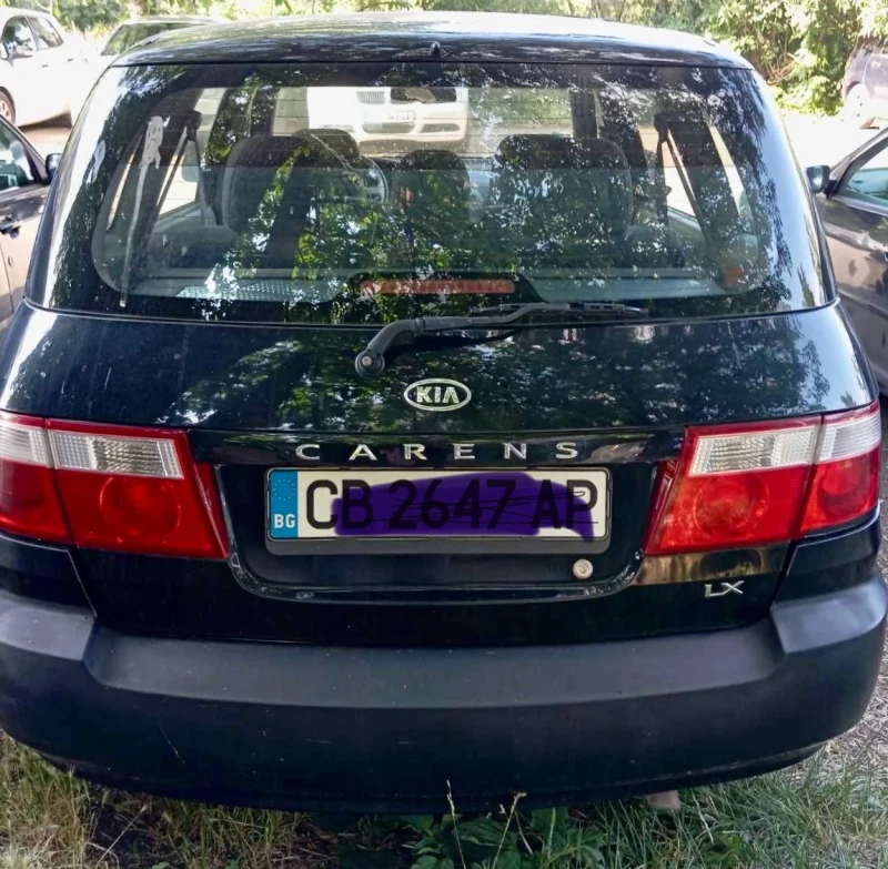 Kia Carens, снимка 2 - Автомобили и джипове - 52355475