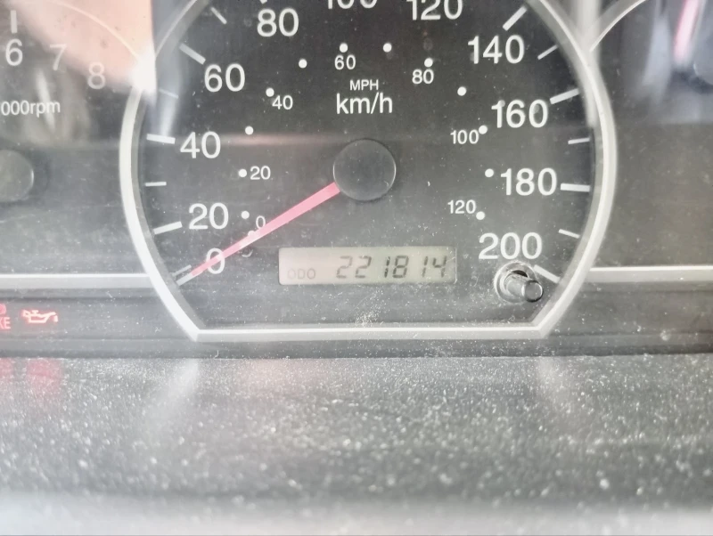 Kia Carens, снимка 11 - Автомобили и джипове - 52355475