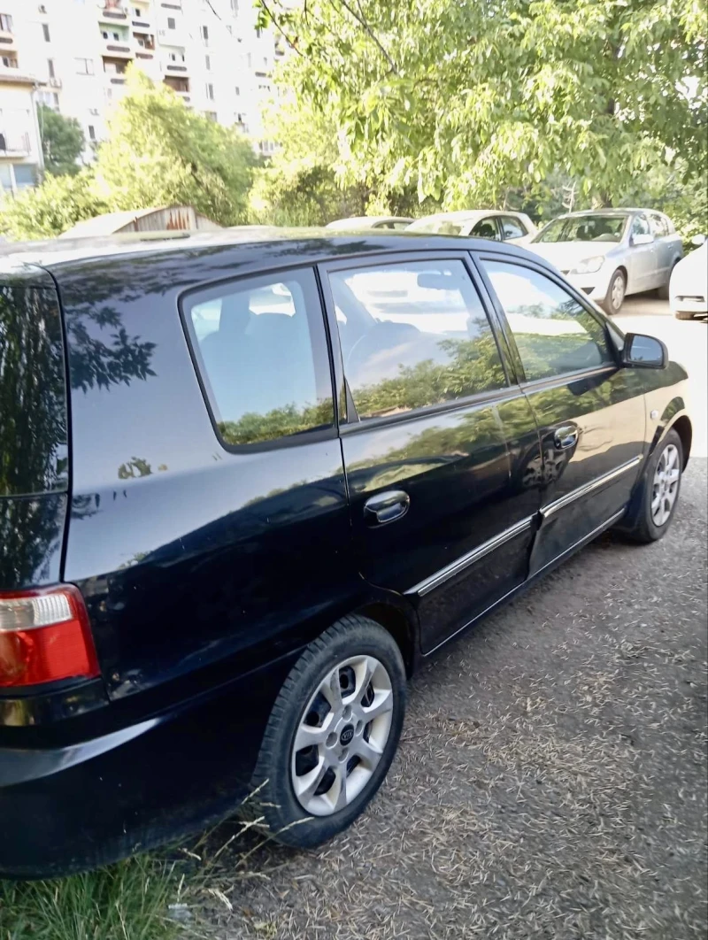 Kia Carens, снимка 4 - Автомобили и джипове - 52355475