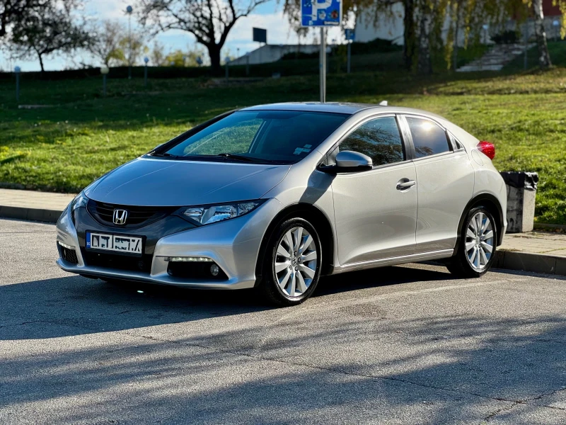 Honda Civic 1.8i-VTec / Автоматик / Швейцария, снимка 3 - Автомобили и джипове - 53061975