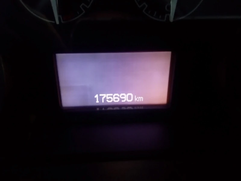 Lancia Delta 1, 4 АГу, снимка 10 - Автомобили и джипове - 53283722