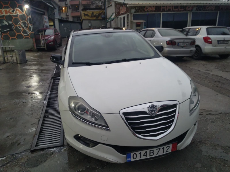 Lancia Delta 1, 4 АГу, снимка 6 - Автомобили и джипове - 53283722