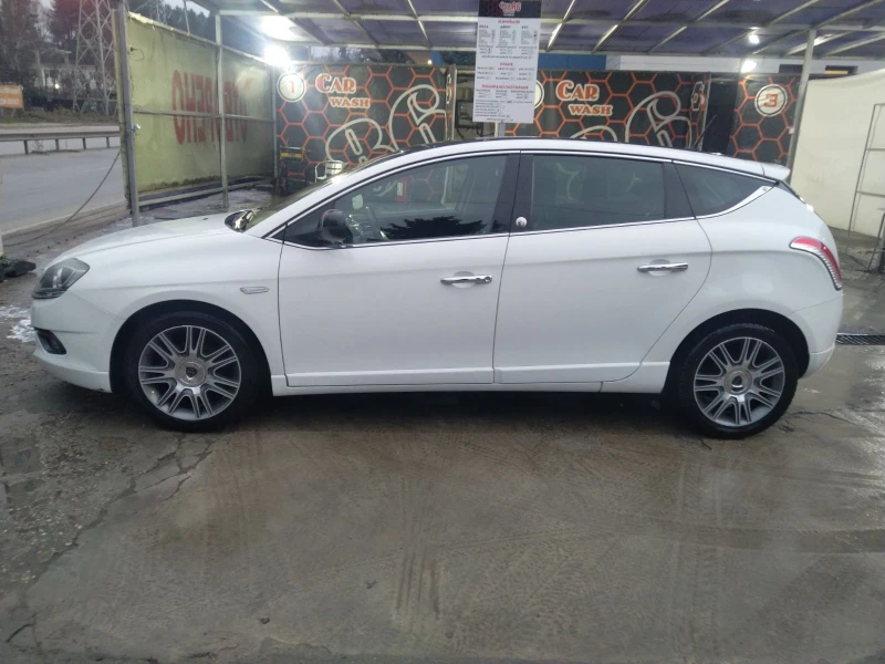 Lancia Delta 1, 4 АГу, снимка 2 - Автомобили и джипове - 53283722