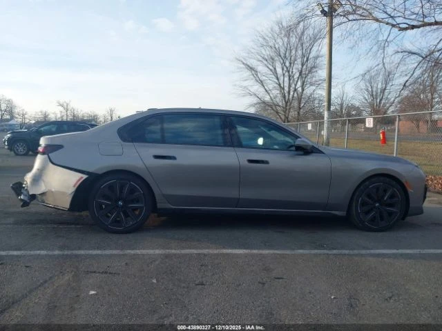 BMW 740, снимка 15 - Автомобили и джипове - 53651238