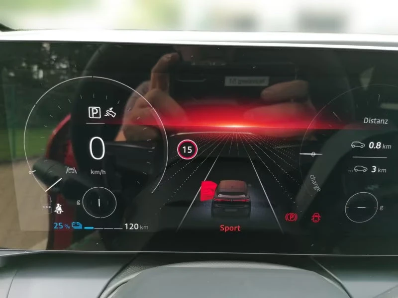 Renault Megane НОВ!/E-TECH/218HP/ICONIC/EV60/360/DIGI/H.PUMP/893g, снимка 9 - Автомобили и джипове - 53780347