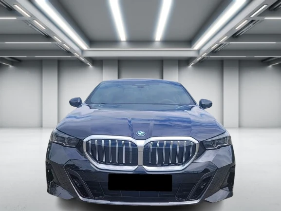 BMW 530 e = M-Sport = Гаранция