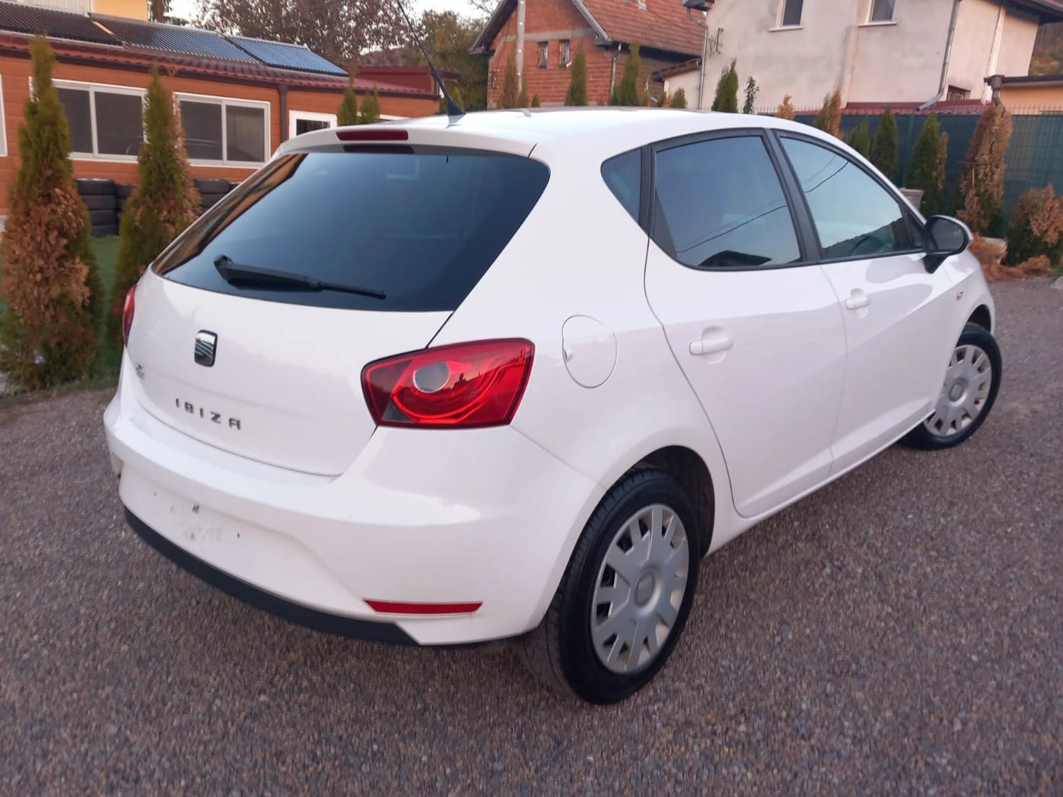 Seat Ibiza 1.2TSI-FACELIFT - изображение 6