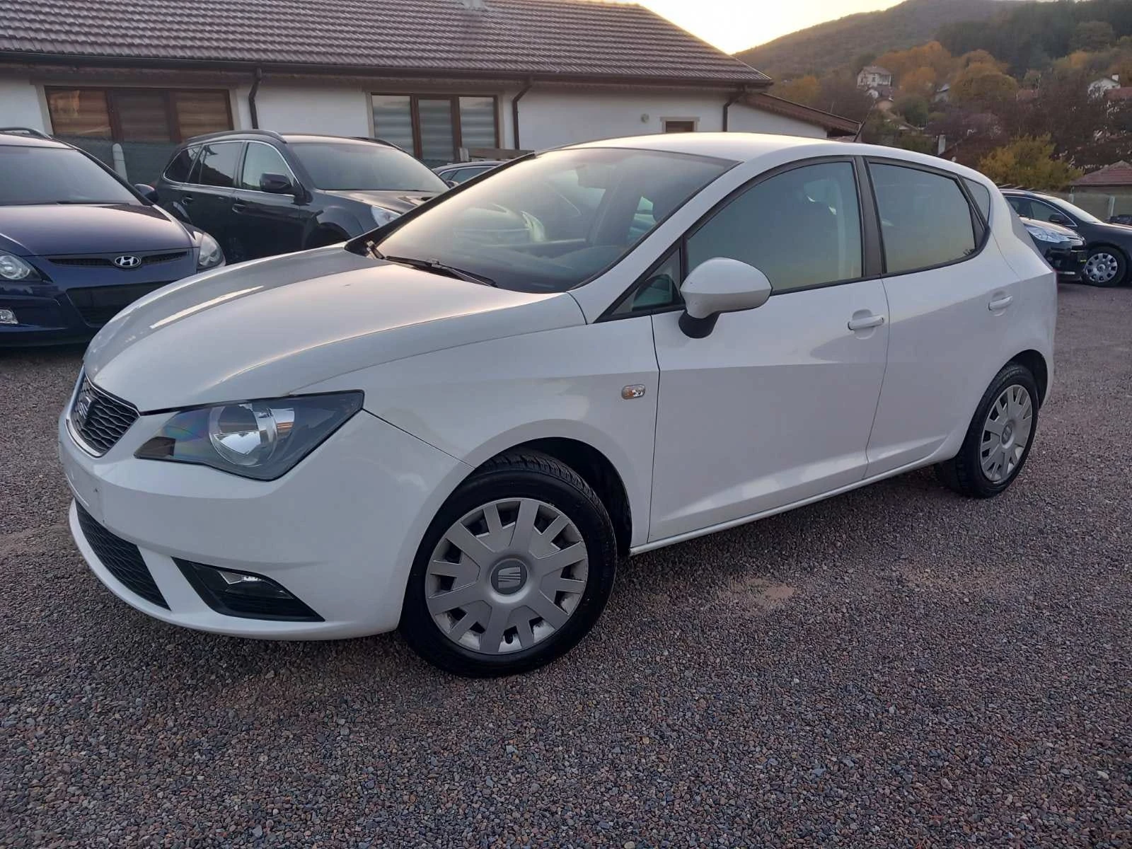 Seat Ibiza 1.2TSI-FACELIFT - изображение 2